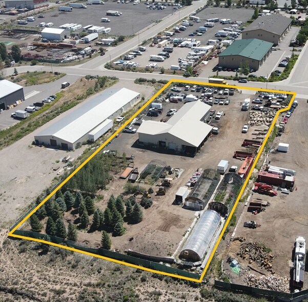 More Photos Of 214 Spring Creek, Gypsum Warehouse For Lease