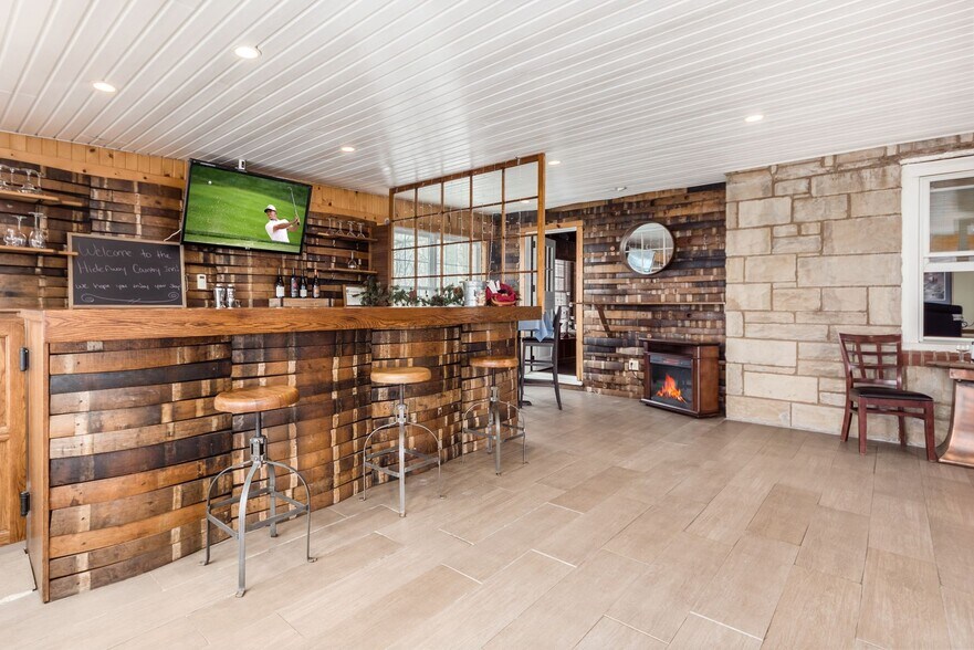 More Photos Of 1601 State Route 4, Bucyrus Hospitality For Sale