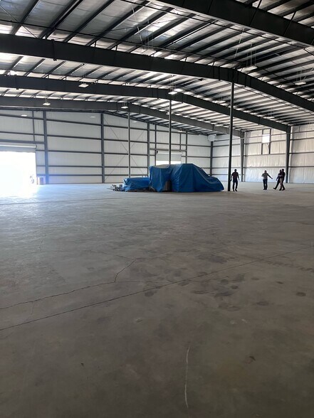 More Photos Of 520 J F Smith Ave, Slidell Distribution For Sale