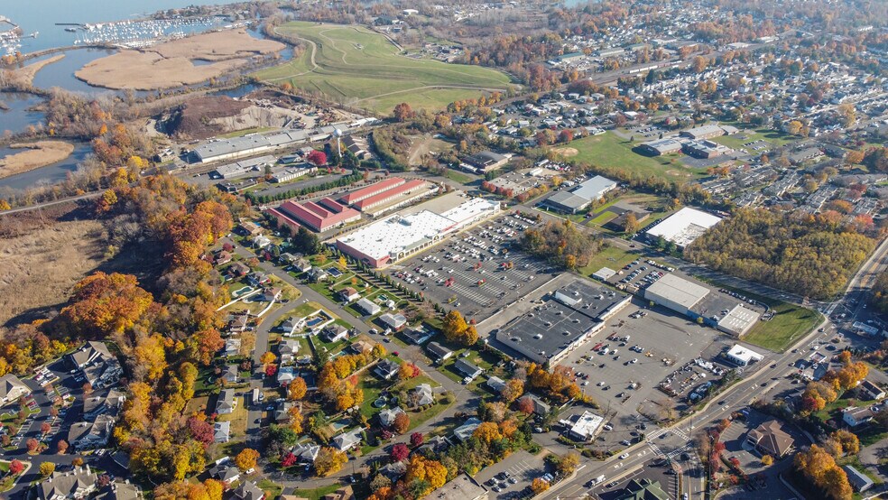 More Photos Of 22 Holt Dr, Stony Point Freestanding For Lease