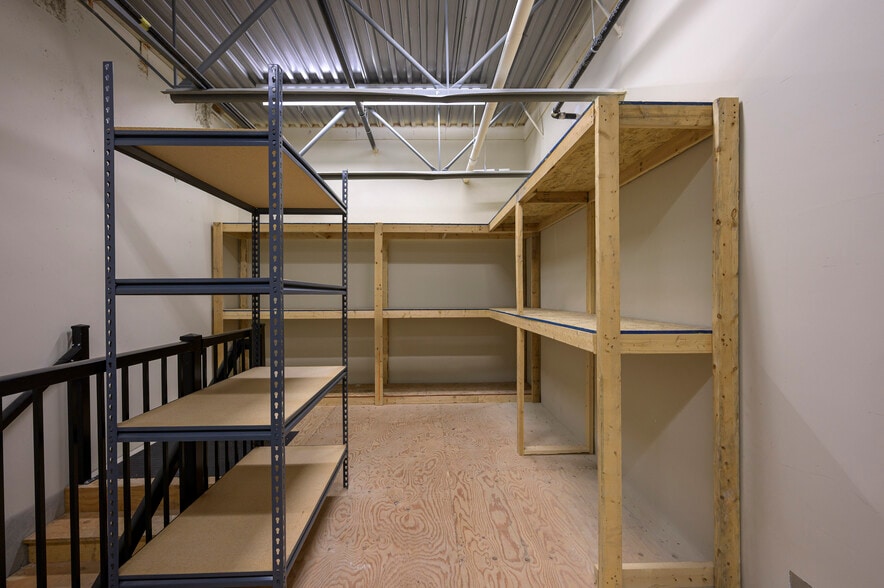 More Photos Of 12520 Horseshoe Way, Richmond Warehouse For Lease