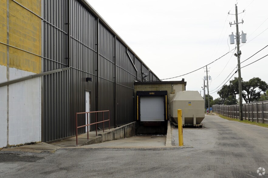 More Photos Of 2650 Beach Blvd, Biloxi Storefront For Lease