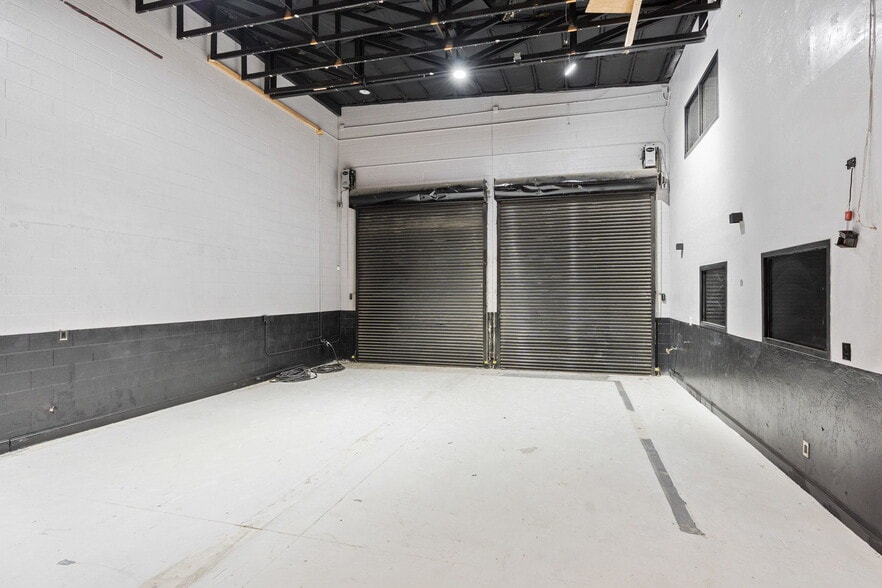 More Photos Of 217 S Ben Maddox Way, Visalia Service For Sale