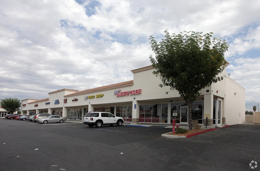 More Photos Of 110-210 E Stetson Ave, Hemet Unknown For Lease