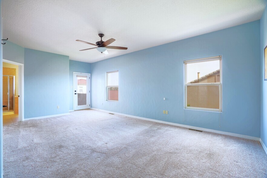 More Photos Of 4316 Beresford Ln Nw, Albuquerque Flex For Sale