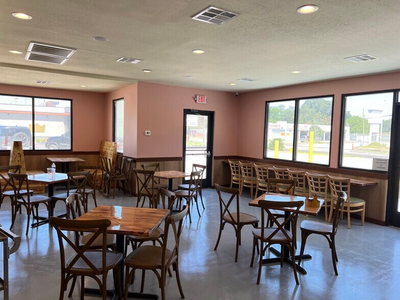 More Photos Of 7810 Bellfort Rd, Houston Restaurant For Sale