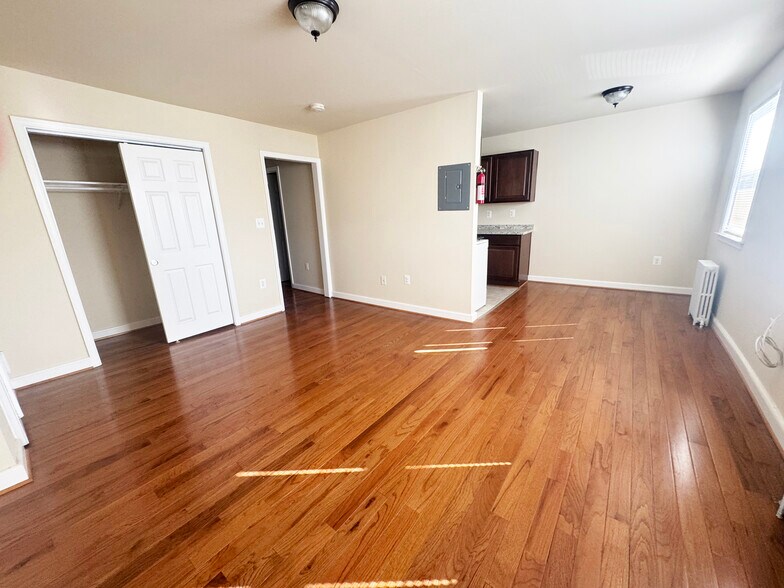 More Photos Of 1818 Q St SE, Washington Apartments For Sale