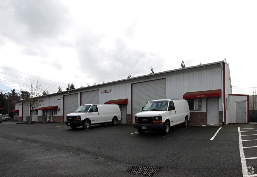 More Photos Of 15757 SW 74th Ave, Tigard Warehouse For Lease