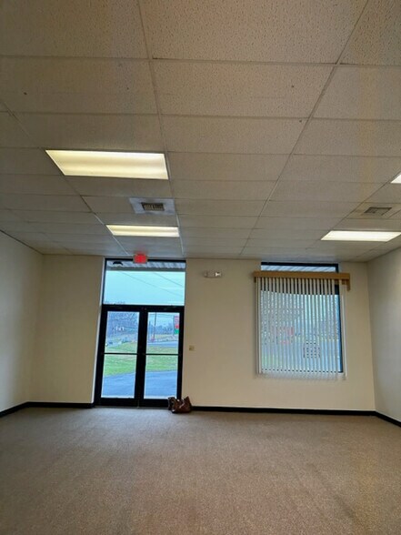 More Photos Of 20 Liberty Rd, Sykesville Storefront For Lease