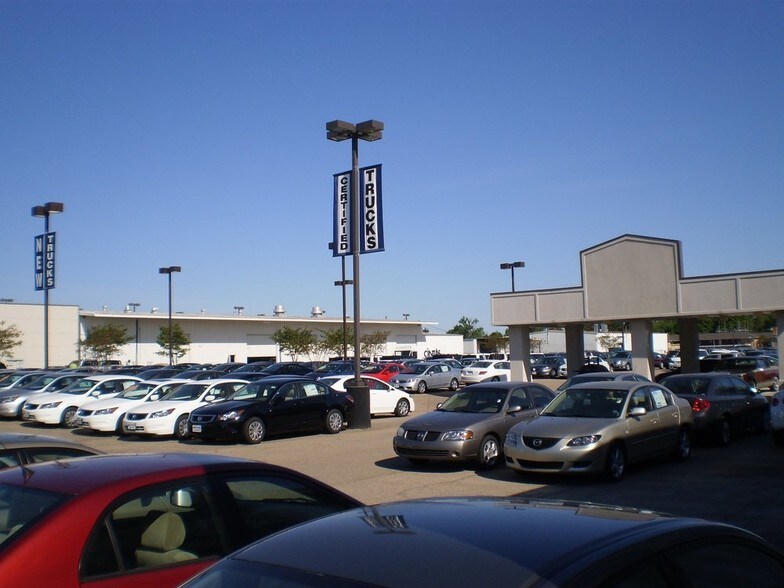 7791 Florida Blvd, Baton Rouge, LA 70806 Auto Dealership