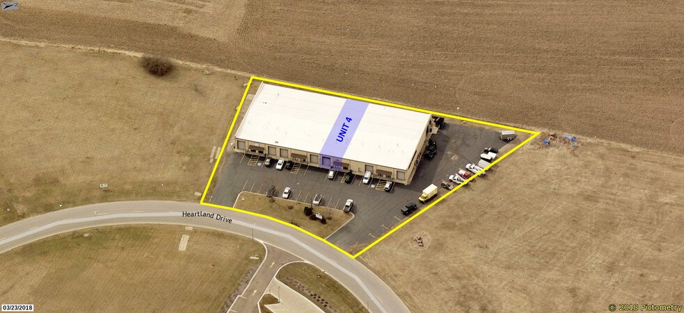 More Photos Of 760 Heartland Dr, Sugar Grove Warehouse For Lease