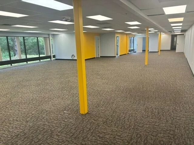 More Photos Of 27600 Northwestern Hwy, Southfield Office For Lease