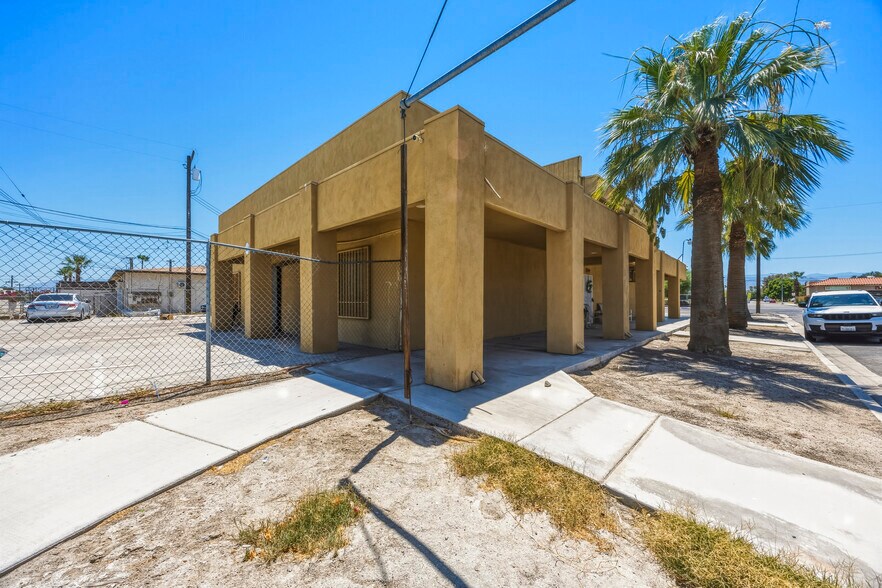 More Photos Of 51704 Cesar Chavez St, Coachella Apartments For Sale