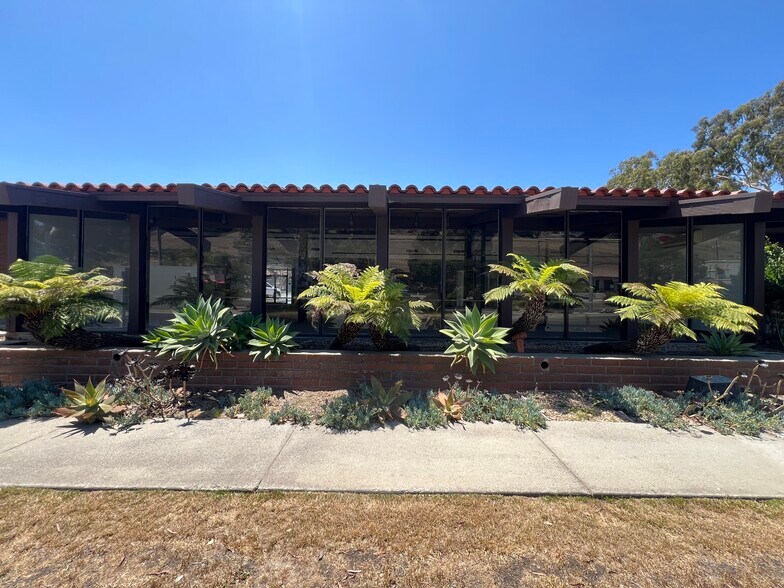 More Photos Of 811-897 Silver Spur Rd, Rolling Hills Estates Unknown For Lease