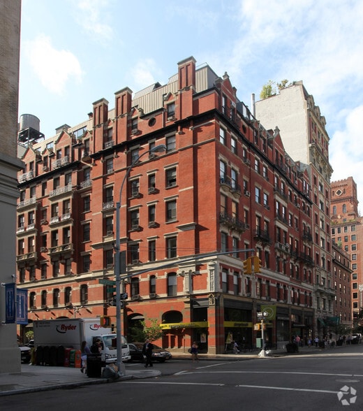 More Photos Of 71 University Pl, New York Apartments For Lease