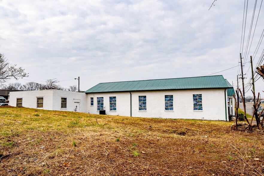 More Photos Of 1109 Elm Hill Pike, Nashville Religious Facility For Sale