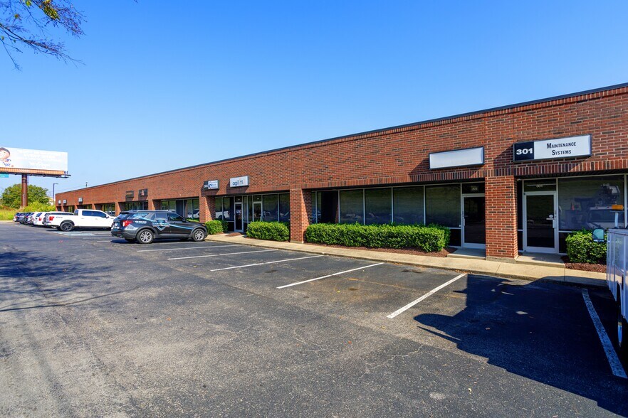 More Photos Of 501 Metroplex Dr, Nashville Light Distribution For Lease