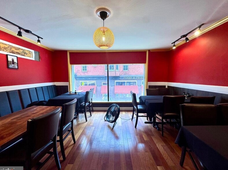 More Photos Of 274 S 20th St, Philadelphia Storefront Retail Residential For Sale