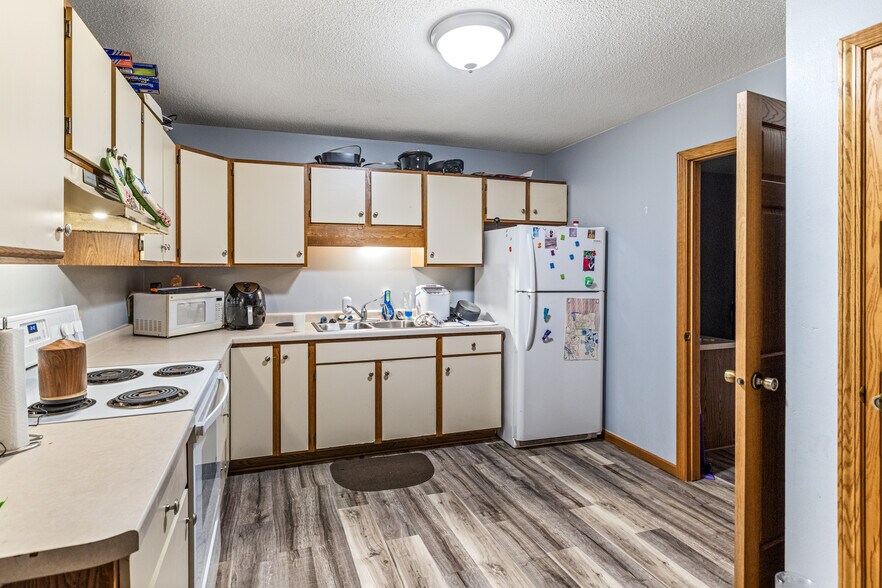 More Photos Of 329 N Main St, Cadott Storefront Retail Residential For Sale