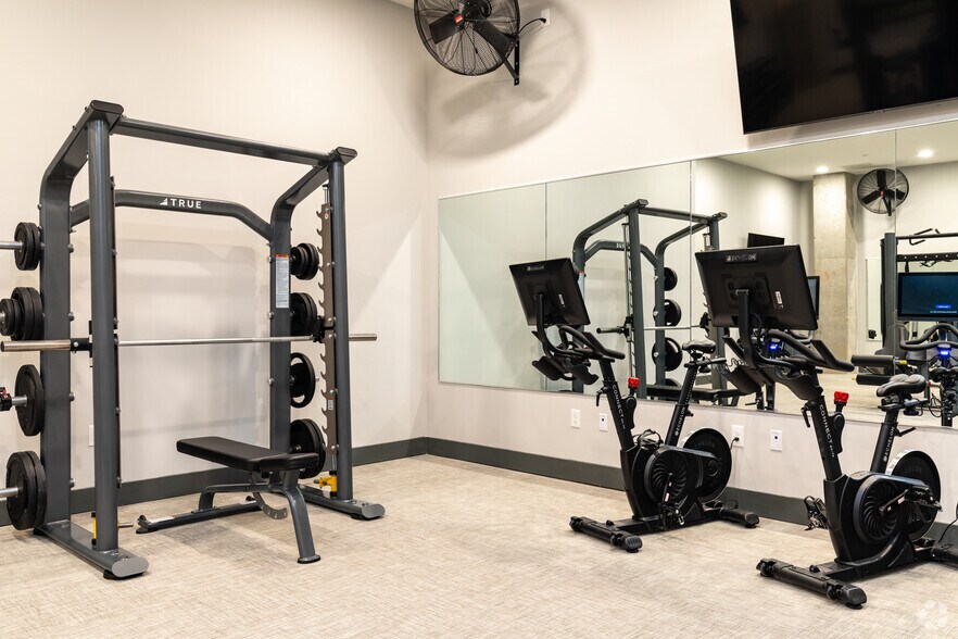 More Photos Of 352 S Walker St, Cary Apartments For Lease