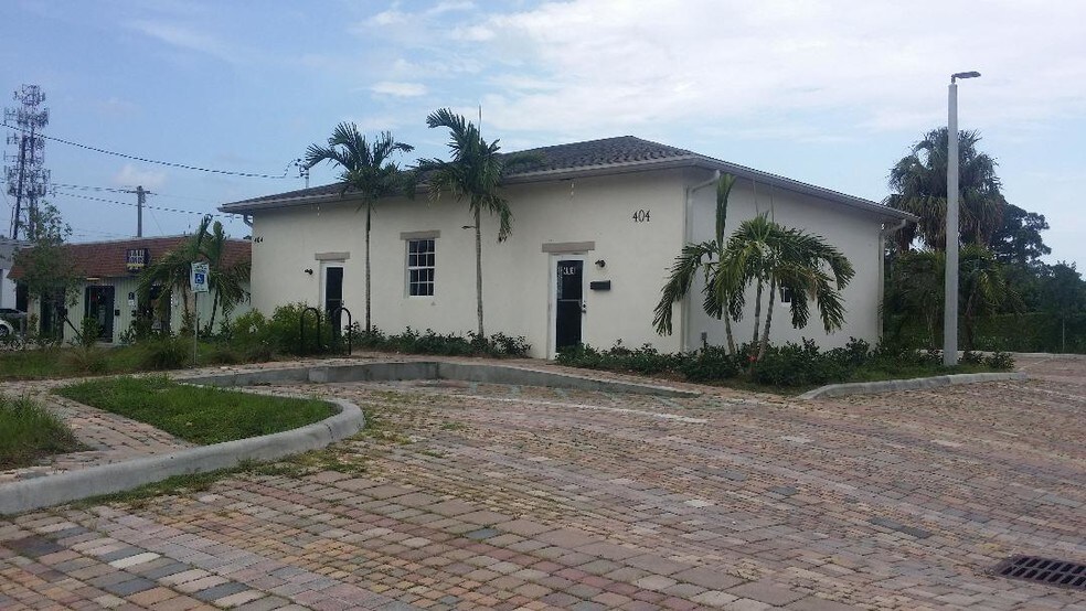 Primary Photo Of 404 S Military Trl, West Palm Beach Freestanding For Lease