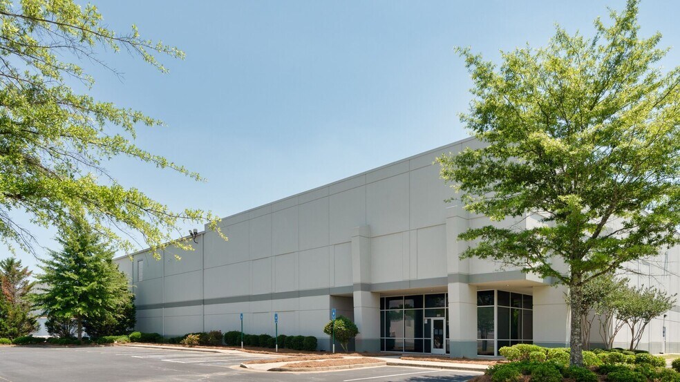More Photos Of 1525 Oakley Industrial Blvd, Fairburn Distribution For Lease