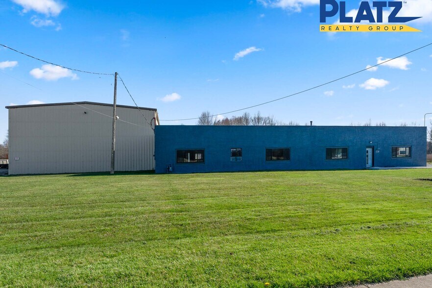 Primary Photo Of 15439 W Akron Canfield Rd, Berlin Center Warehouse For Sale