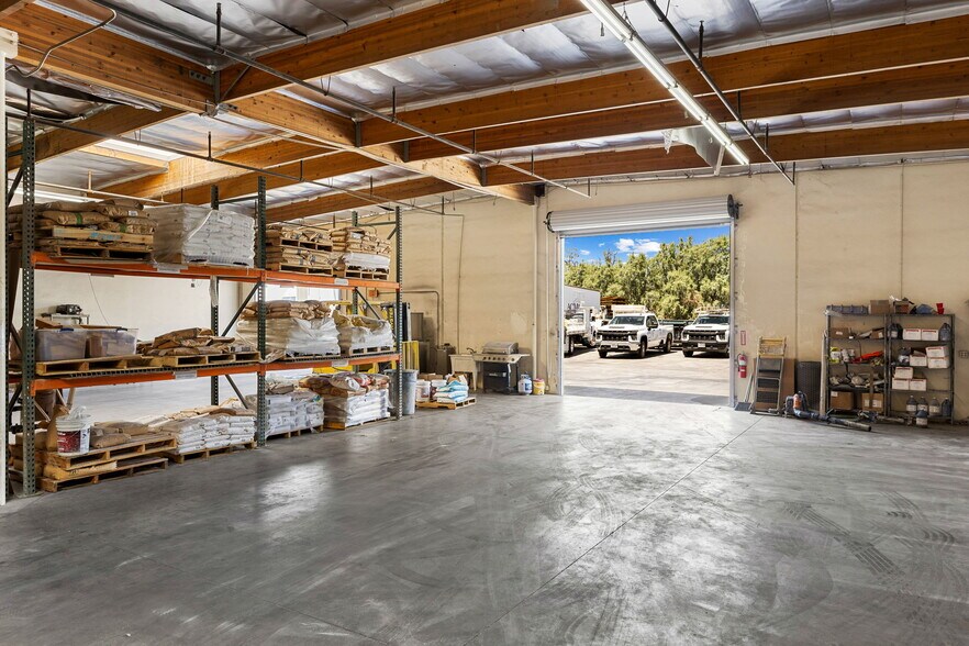 More Photos Of 77570 Enfield Ln, Palm Desert Warehouse For Sale