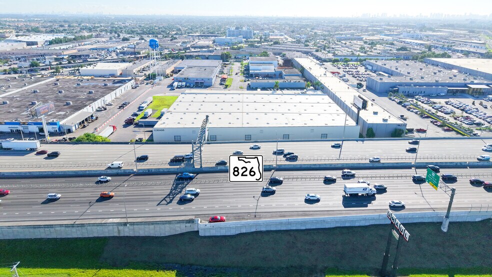 More Photos Of 8150 NW 76th Ave, Medley Distribution For Lease