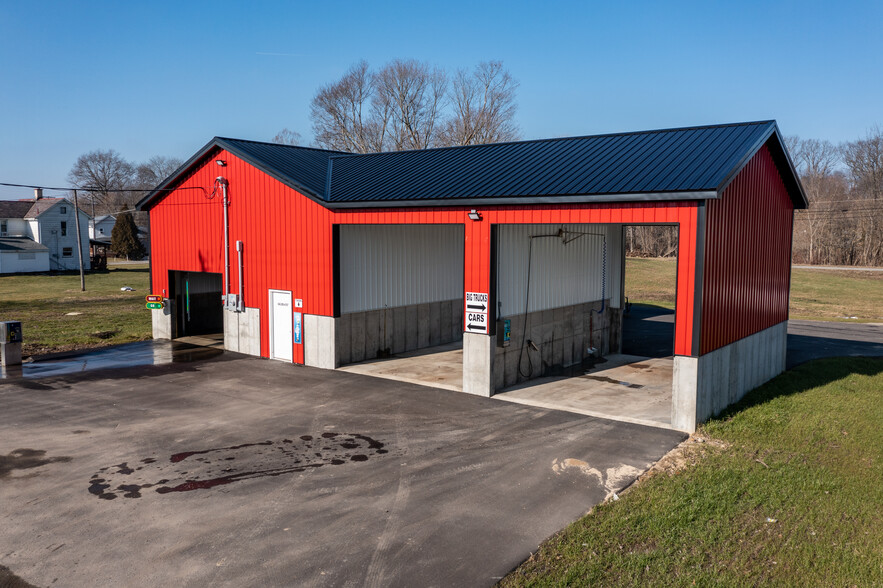 Primary Photo Of 184 Mill St, Fredonia Carwash For Sale