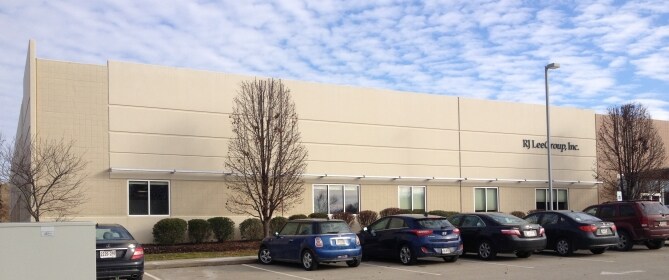 Primary Photo Of 100 Evergreene Dr, Waynesburg Flex For Lease