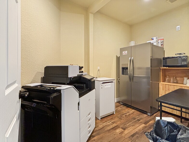 More Photos Of 2438 Lillian Miller Pky, Denton Office For Lease