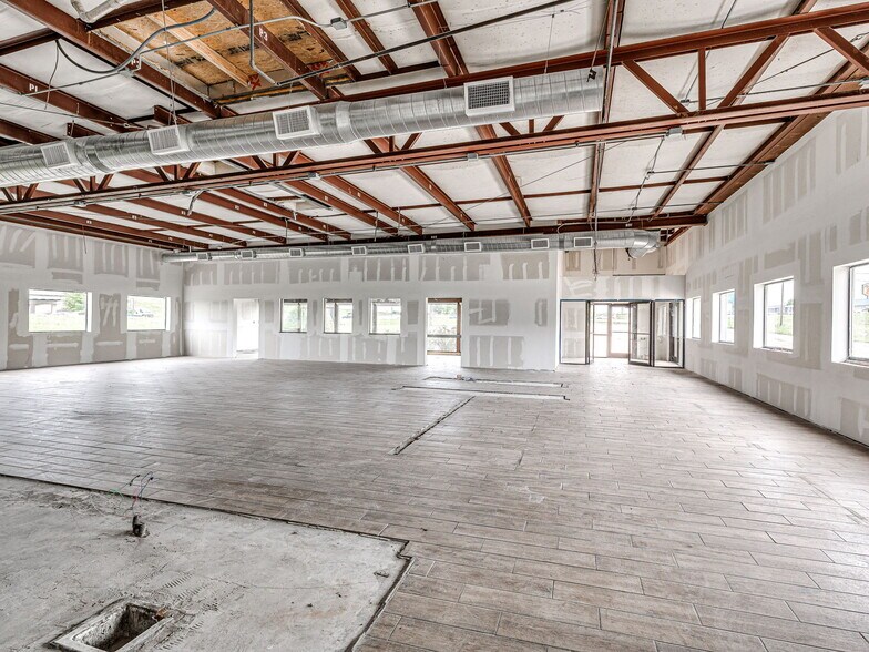 More Photos Of 4903 N Harrison St, Shawnee Restaurant For Sale