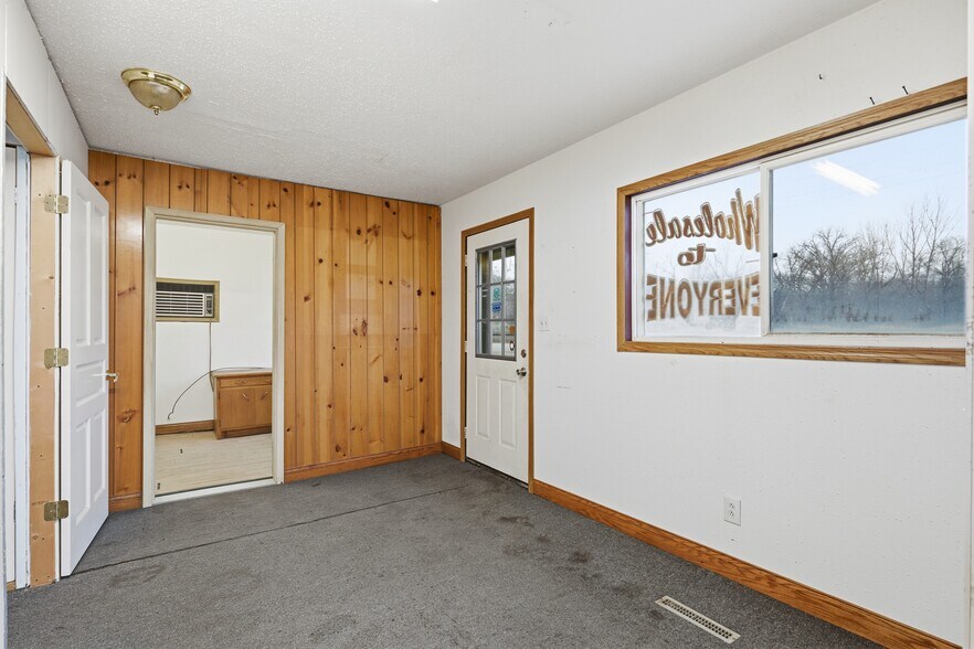 More Photos Of 300 Main St N, Hazleton Freestanding For Sale