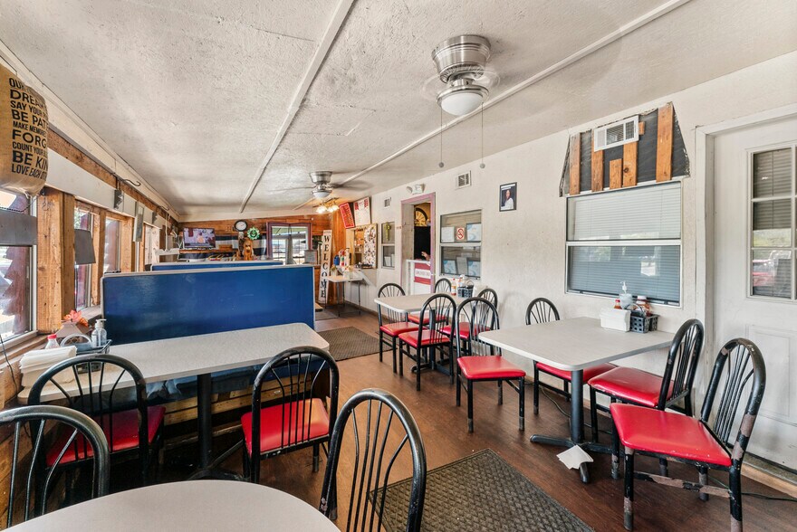 More Photos Of 4118 Augusta Rd, Savannah Freestanding For Sale