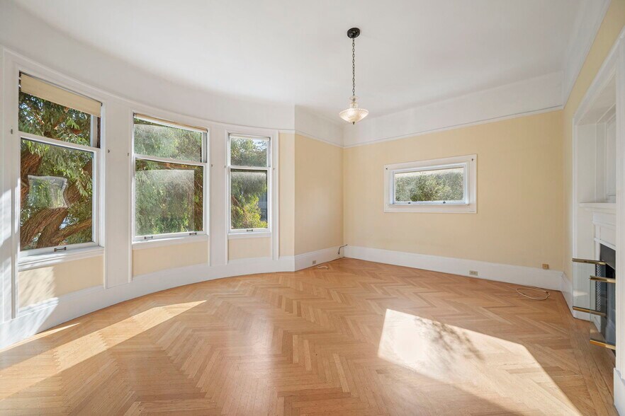 More Photos Of 2 Hugo St, San Francisco Multifamily For Sale