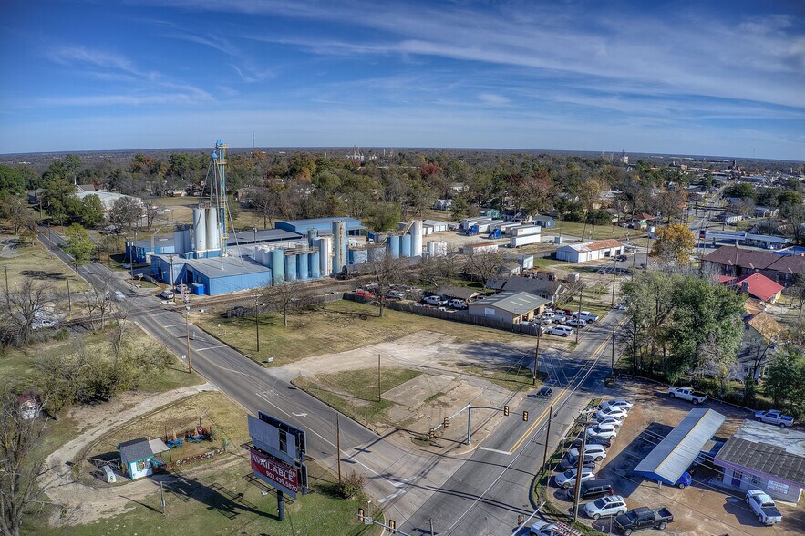 More Photos Of 845 Main St, Sulphur Springs Land For Sale