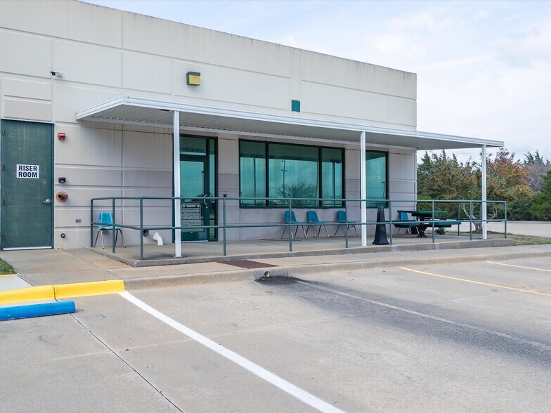 More Photos Of 8325 Jack Finney Blvd, Greenville Medical For Lease