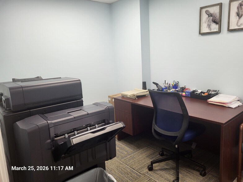 More Photos Of 4442 Lafayette St, Marianna Office For Sale