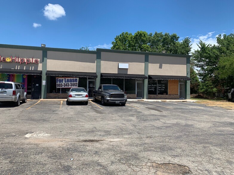 More Photos Of 12666 State Highway 31 W, Tyler Storefront For Sale