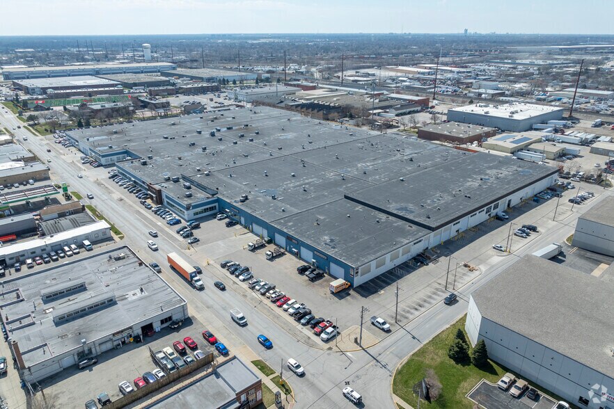 More Photos Of 1400-1450 N 25th Ave, Melrose Park Manufacturing For Lease