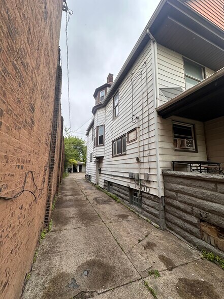 More Photos Of , Cleveland Unknown For Sale