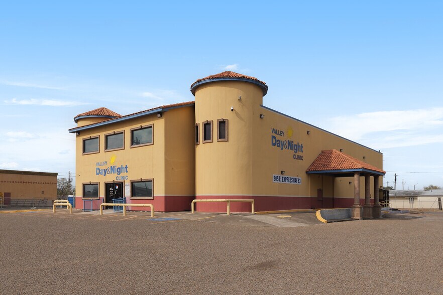 More Photos Of 305 Expressway 83, Mission Medical For Lease