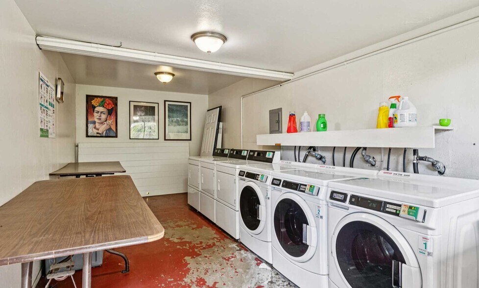 More Photos Of 411 E 17th St, Oakland Apartments For Sale