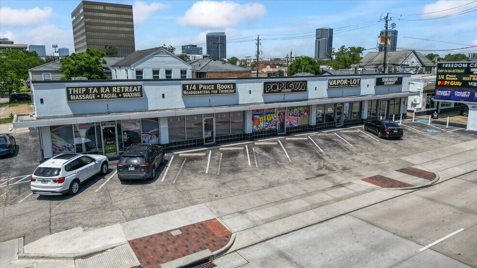 More Photos Of 3814-3822 S Shepherd Dr, Houston Storefront Retail Office For Lease