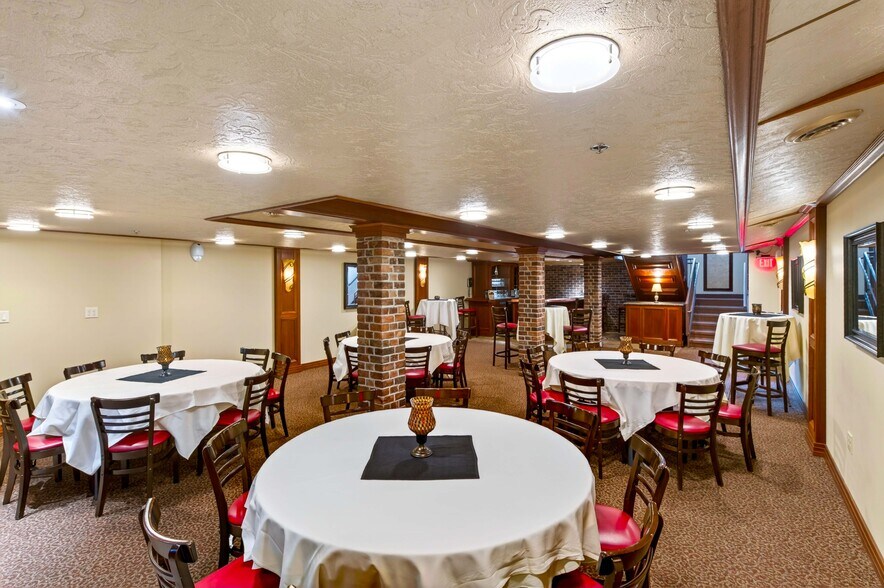 More Photos Of 122 Cayuga St, Fulton Restaurant For Sale