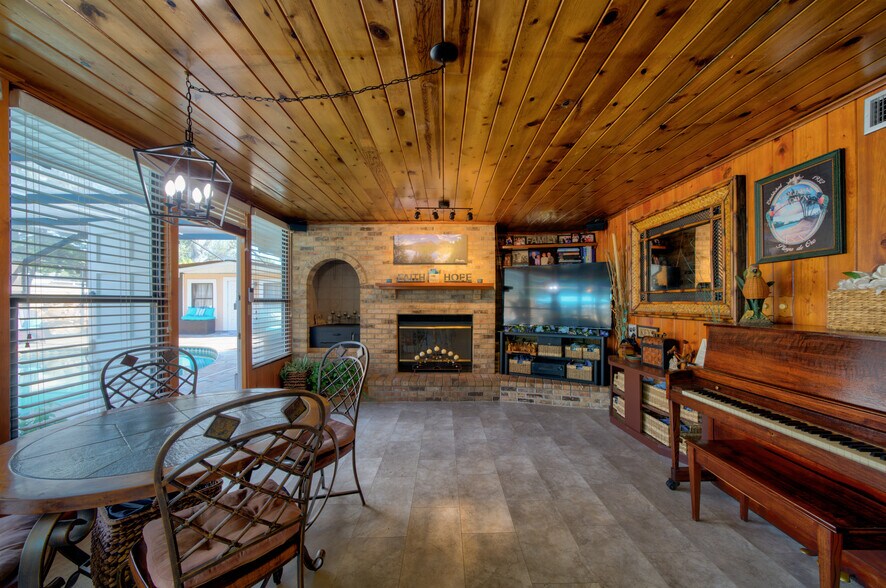 More Photos Of 5635 7th Ave N, Saint Petersburg Land For Sale