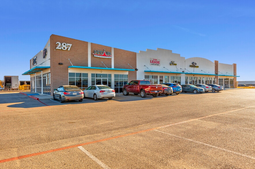 More Photos Of 287 S Darrington Rd, Horizon City Unknown For Lease