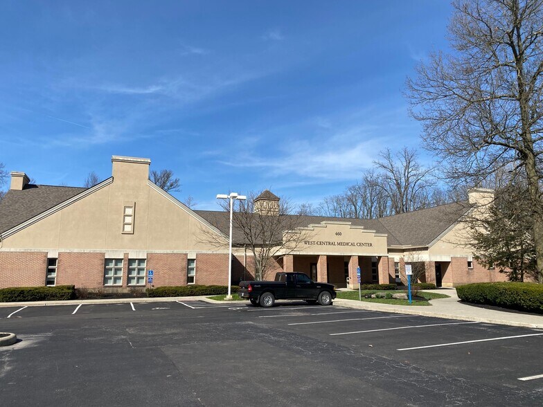 More Photos Of 454 W Central Ave, Delaware Medical For Sale