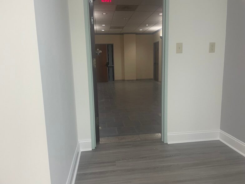 More Photos Of 101 Conner Dr, Chapel Hill Medical For Lease